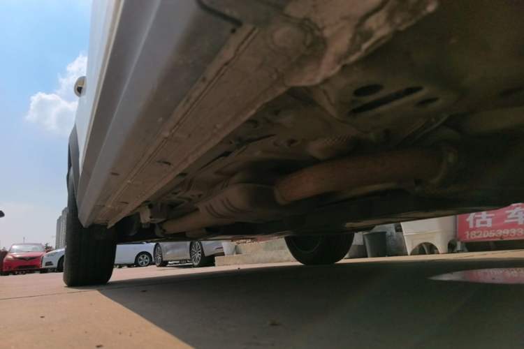 Used Lynk & Co 06 EM-P 2022 PHEV 84 km Range Pro Version Right Side Sill