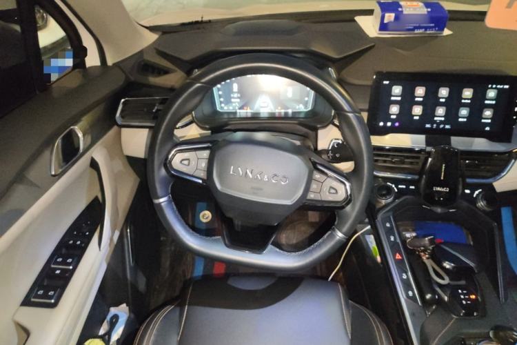 Used Lynk & Co 06 EM-P 2022 PHEV 84 km Range Pro Version Steering Wheel