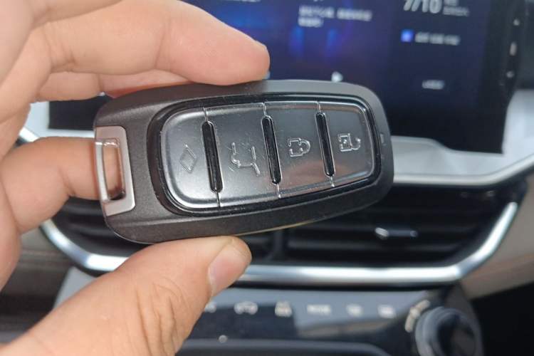 Used Lynk & Co 06 EM-P 2022 PHEV 84 km Range Pro Version Vehicle Key