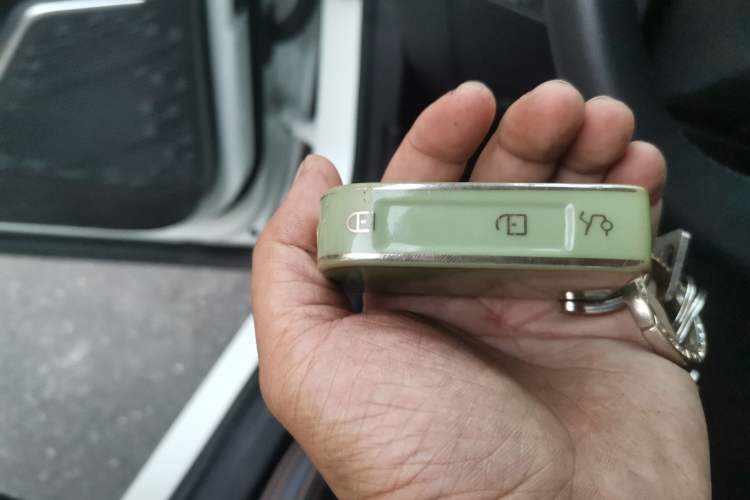 Used Lynk & Co 06 EM-P 2022 PHEV 84 km Range Pro Version Vehicle Key