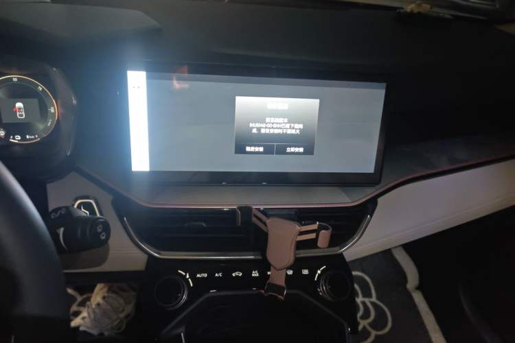 Used Lynk & Co 06 EM-P 2023 1.5T Remix PHEV Shero Audio And AC Panel