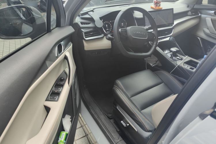 Used Lynk & Co 06 EM-P 2023 1.5T Remix PHEV Pro Driver Seat