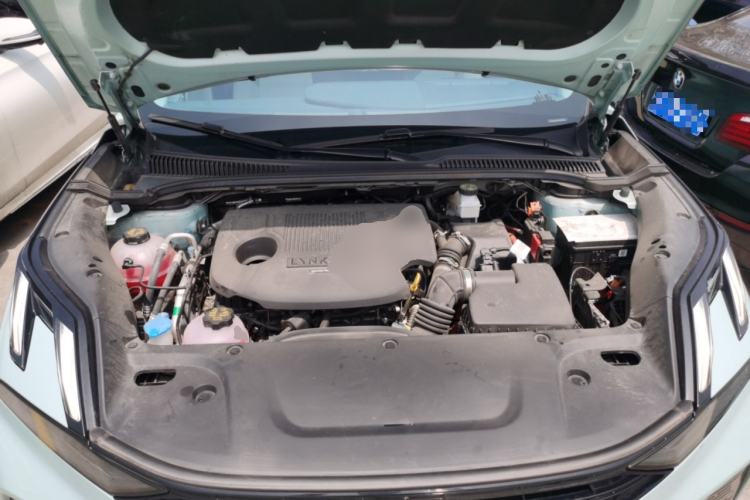 Used Lynk & Co 06 EM-P 2023 EM-P 126 Long-Range Halo Engine Bay