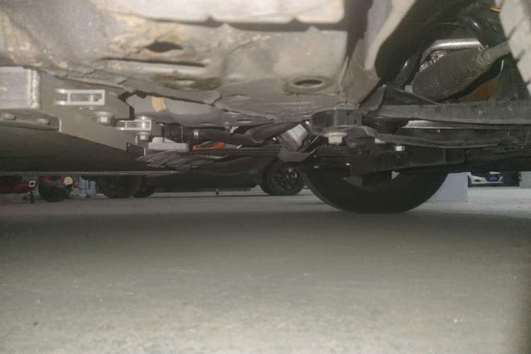 Used Lynk & Co 06 EM-P 2023 EM-P 126 Long-Range Pro Chassis Front Right