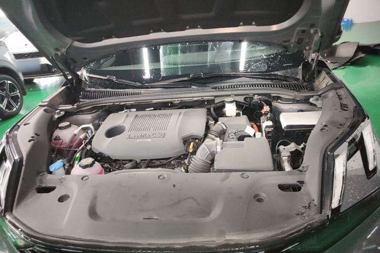 Used Lynk & Co 06 EM-P 2023 EM-P 126 Long-Range Halo Engine Bay