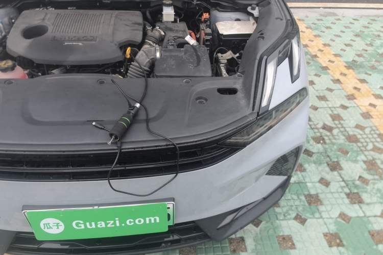Used Lynk & Co 06 EM-P 2023 EM-P 126 Long-Range Pro Engine Bay Left