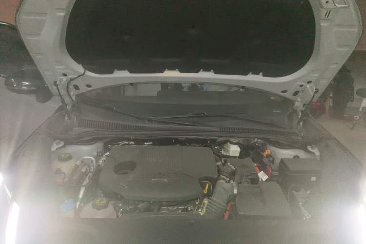 Used Lynk & Co 06 EM-P 2023 EM-P 126 Long-Range Pro Engine Bay