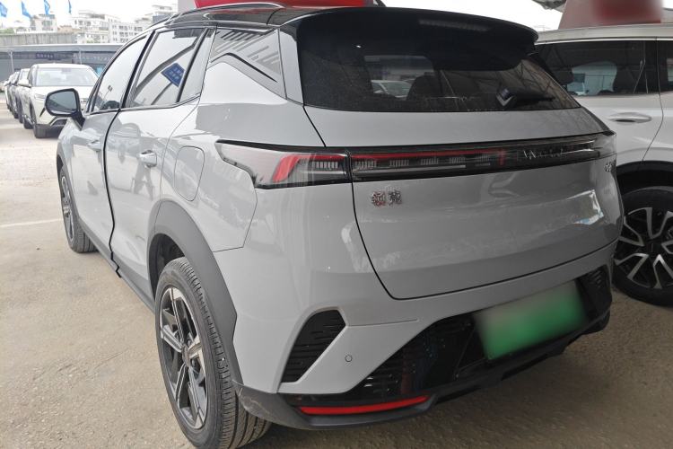 Used Lynk & Co 06 EM-P 2023 EM-P 126 Long-Range Halo Exterior 2