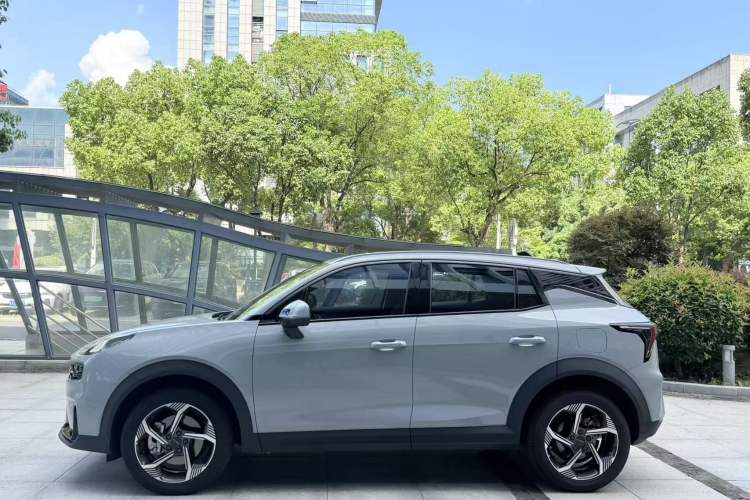 Used Lynk & Co 06 EM-P 2023 1.5T Remix PHEV Pro Exterior 4