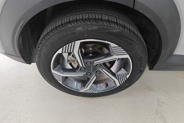 Used Lynk & Co 06 EM-P 2023 1.5T Remix PHEV Pro Exterior 5