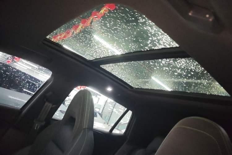 Used Lynk & Co 06 EM-P 2023 EM-P 126 Long-Range Halo Headliner