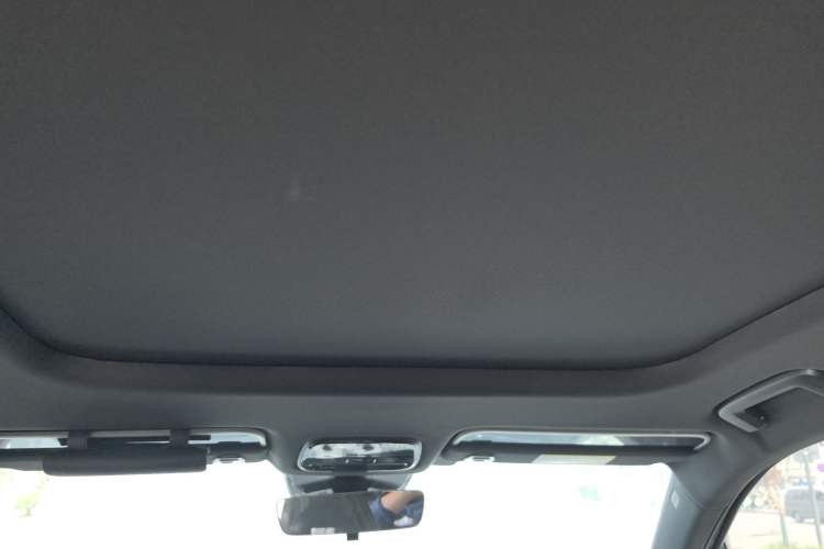 Used Lynk & Co 06 EM-P 2023 EM-P 126 Long-Range Halo Headliner