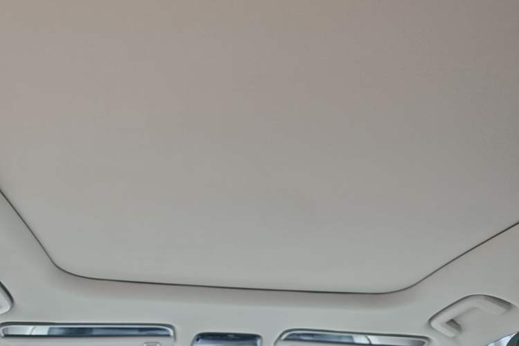 Used Lynk & Co 06 EM-P 2023 EM-P 126 Long-Range Halo Headliner