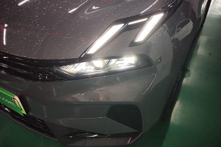 Used Lynk & Co 06 EM-P 2023 EM-P 126 Long-Range Halo Left Front Headlight