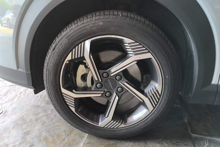 Used Lynk & Co 06 EM-P 2023 1.5T Remix PHEV Pro Left Front Wheel Hub
