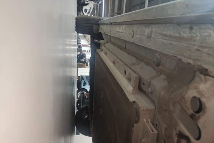 Used Lynk & Co 06 EM-P 2023 EM-P 126 Long-Range Halo Right Side Sill