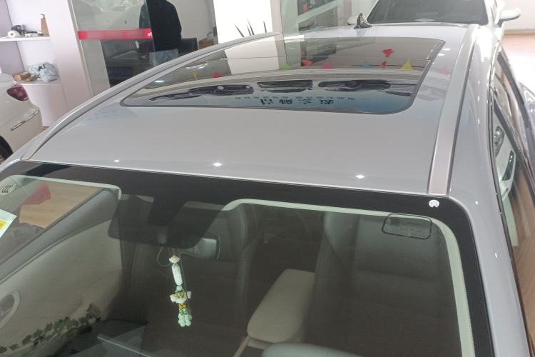 Used Lynk & Co 06 EM-P 2023 EM-P 56 Standard Range Pro Roof