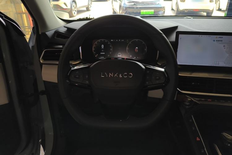 Used Lynk & Co 06 EM-P 2023 1.5T Remix PHEV Pro Steering Wheel