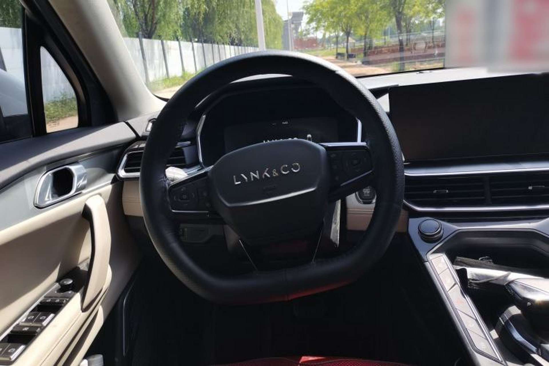 Used Lynk & Co 06 EM-P 2023 1.5T Remix PHEV Pro Steering Wheel