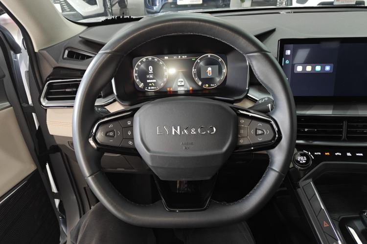 Used Lynk & Co 06 EM-P 2023 1.5T Remix PHEV Pro Steering Wheel