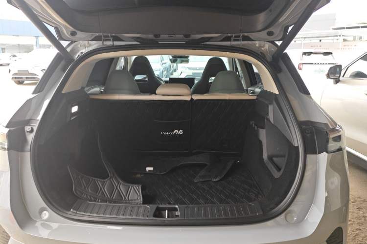 Used Lynk & Co 06 EM-P 2023 EM-P 126 Long-Range Halo Trunk