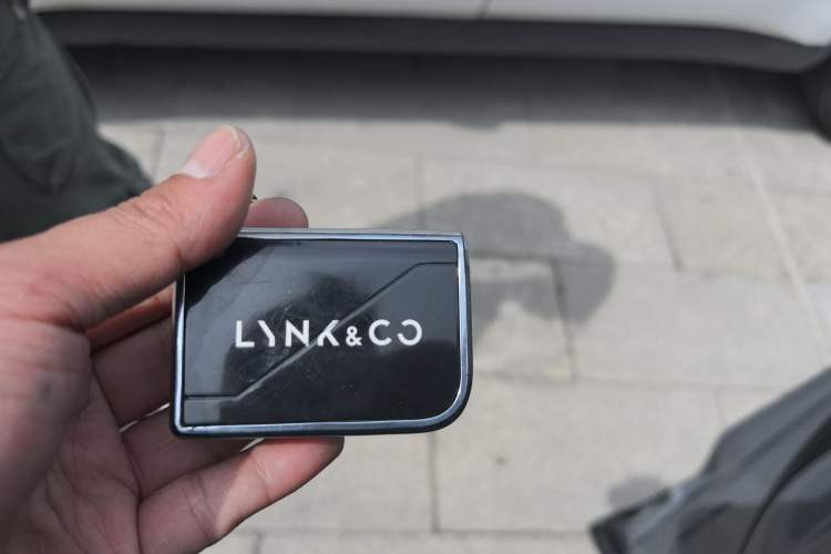 Used Lynk & Co 06 EM-P 2023 EM-P 126 Long-Range Halo Vehicle Key