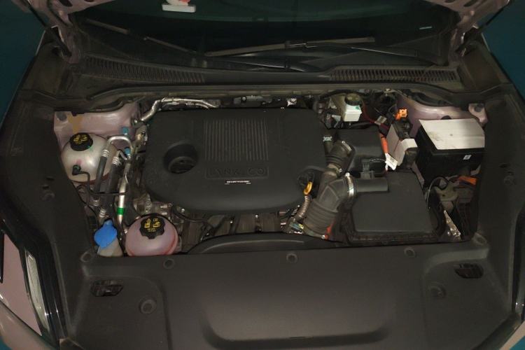 Used Lynk & Co 06 EM-P 2023 EM-P 126 Long-Range Halo Engine Bay