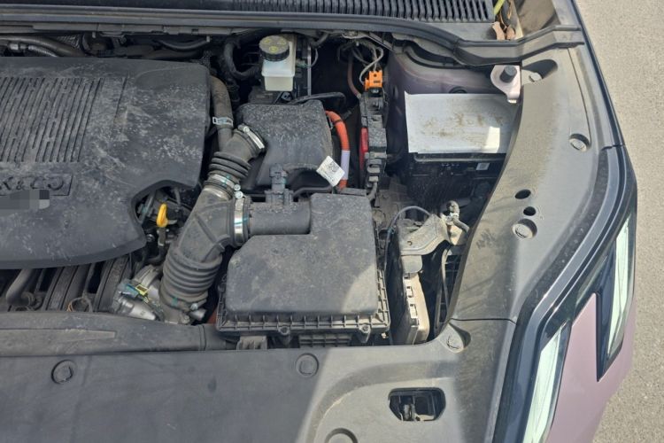 Used Lynk & Co 06 EM-P 2023 EM-P 126 Long-Range Halo Engine Bay Left