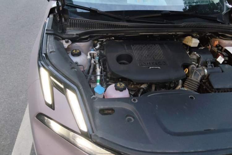 Used Lynk & Co 06 EM-P 2023 EM-P 126 Long-Range Halo Engine Bay Right