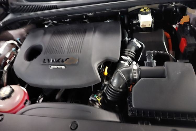 Used Lynk & Co 06 EM-P 2023 EM-P 126 Long-Range Halo Engine Bay