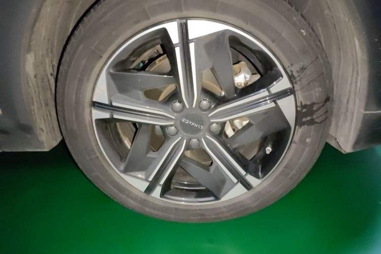 Used Lynk & Co 06 EM-P 2023 EM-P 126 Long-Range Halo Exterior 1