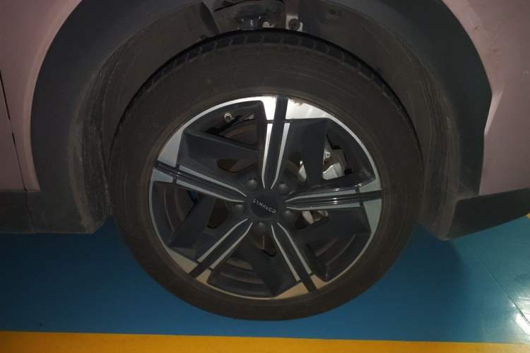 Used Lynk & Co 06 EM-P 2023 EM-P 126 Long-Range Halo Exterior 1