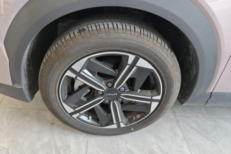 Used Lynk & Co 06 EM-P 2023 EM-P 126 Long-Range Halo Exterior 4