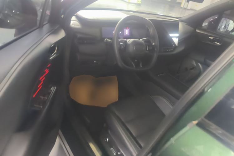 Used Lynk & Co 06 EM-P 2023 EM-P 126 Long-Range Halo Driver Seat