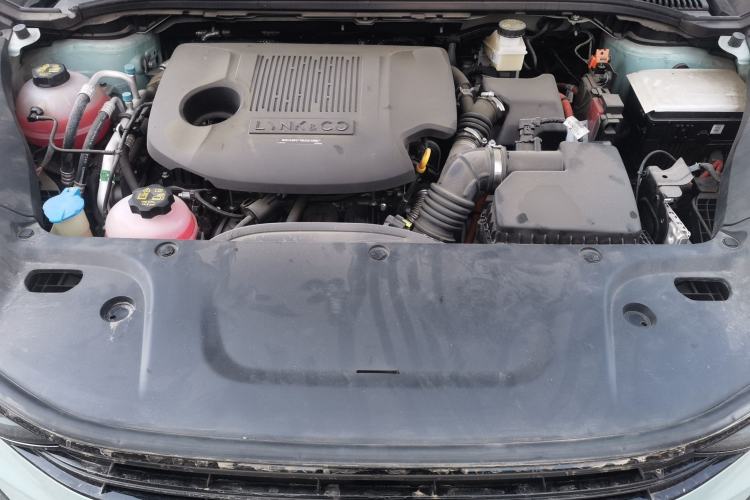 Used Lynk & Co 06 EM-P 2023 EM-P 126 Long-Range Halo Engine Bay