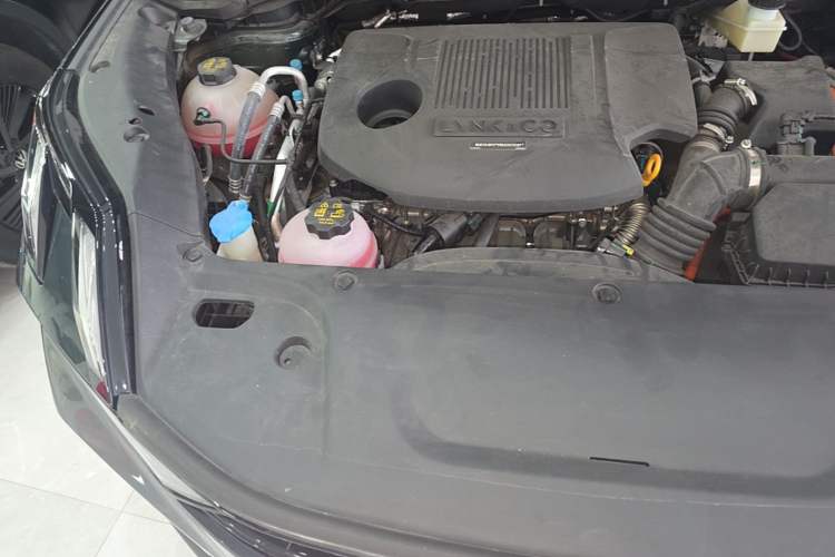 Used Lynk & Co 06 EM-P 2023 EM-P 126 Long-Range Halo Engine Bay Right