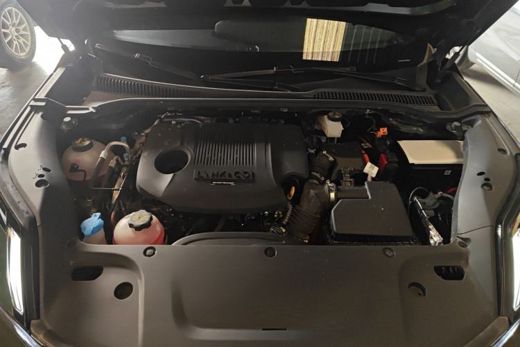 Used Lynk & Co 06 EM-P 2023 EM-P 126 Long-Range Halo Engine Bay