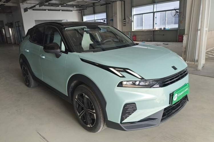 Used Lynk & Co 06 EM-P 2023 EM-P 126 Long-Range Halo Exterior 1