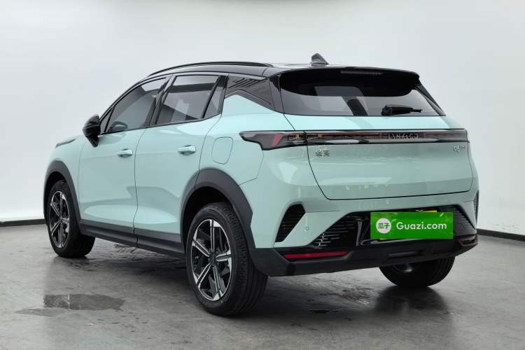 Used Lynk & Co 06 EM-P 2023 EM-P 126 Long-Range Halo Exterior 2