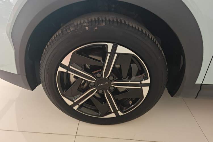 Used Lynk & Co 06 EM-P 2023 EM-P 126 Long-Range Halo Exterior 7