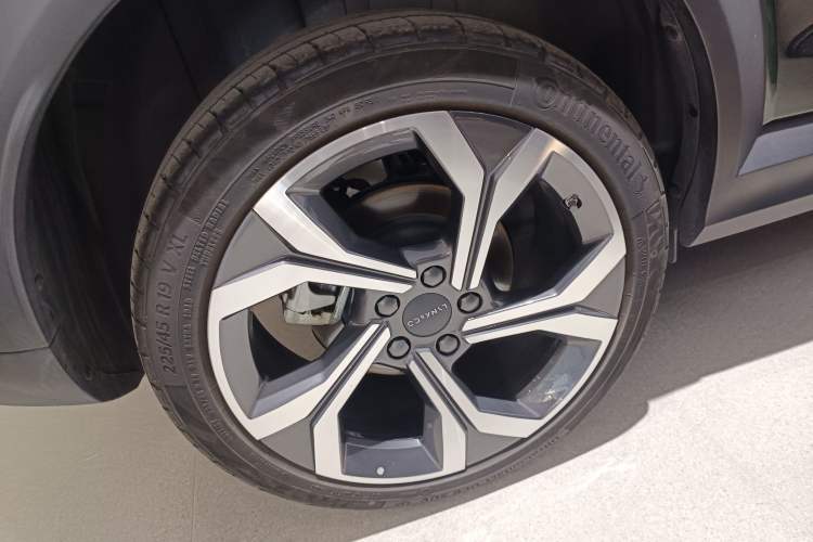 Used Lynk & Co 06 EM-P 2023 EM-P 126 Long-Range Halo Exterior 8