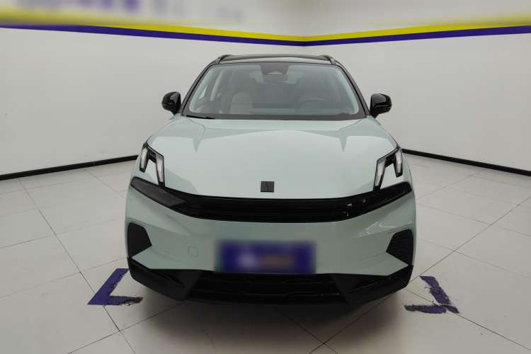 Used Lynk & Co 06 EM-P 2023 EM-P 126 Long-Range Halo Front
