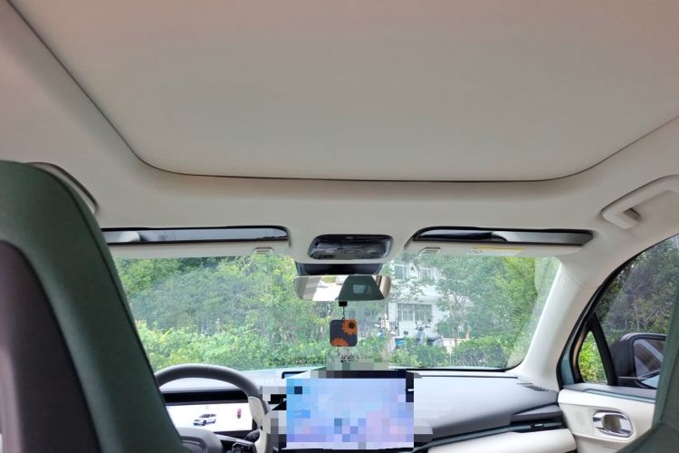 Used Lynk & Co 06 EM-P 2023 EM-P 126 Long-Range Halo Headliner