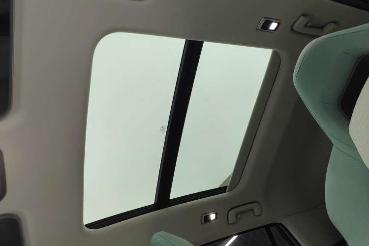 Used Lynk & Co 06 EM-P 2023 EM-P 126 Long-Range Halo Headliner