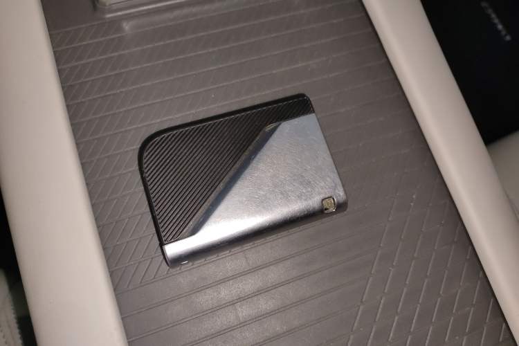 Used Lynk & Co 06 EM-P 2023 EM-P 126 Long-Range Halo Interior 1