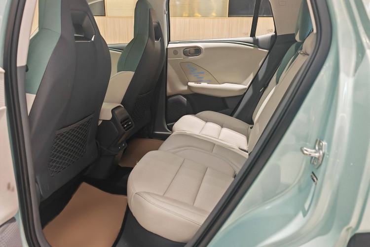 Used Lynk & Co 06 EM-P 2023 EM-P 126 Long-Range Halo Interior 5