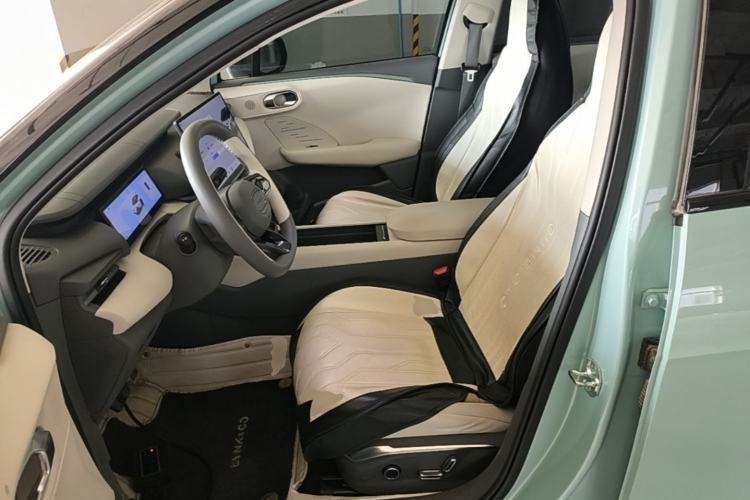 Used Lynk & Co 06 EM-P 2023 EM-P 126 Long-Range Halo Left Front Seat
