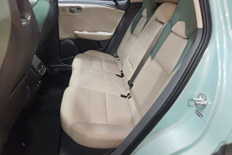 Used Lynk & Co 06 EM-P 2023 EM-P 126 Long-Range Halo Left Rear Seat