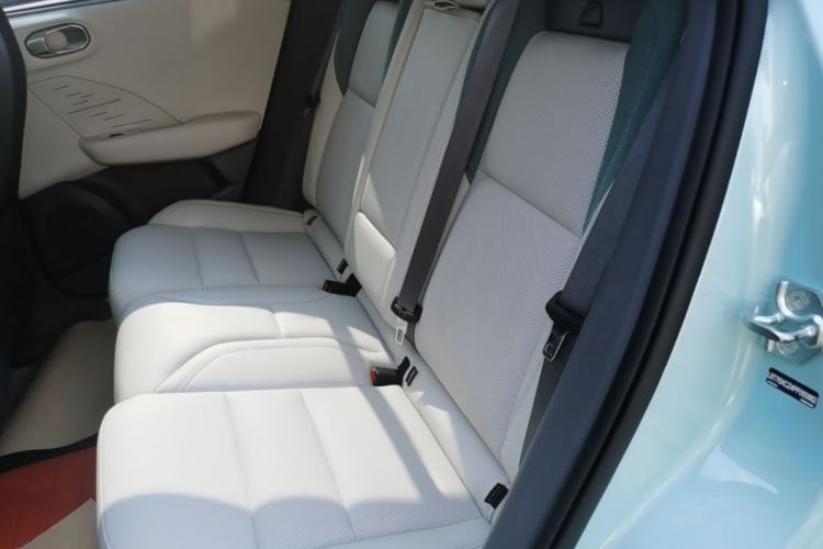 Used Lynk & Co 06 EM-P 2023 EM-P 126 Long-Range Halo Left Rear Seat