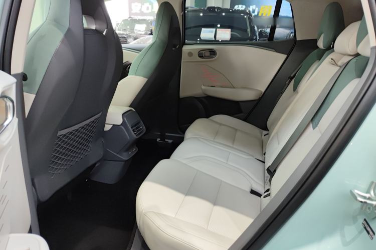 Used Lynk & Co 06 EM-P 2023 EM-P 126 Long-Range Halo Left Rear Seat
